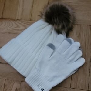 BUNDLE/Calvin Klein/Beanie&Gloves